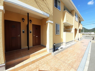 【エントランス】 | ココアガーデンⅡ | 清潔なエントランスです