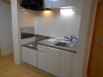 【キッチン】 | メゾン・アルテミス | コンパクトなキッチンで掃除もラクラク