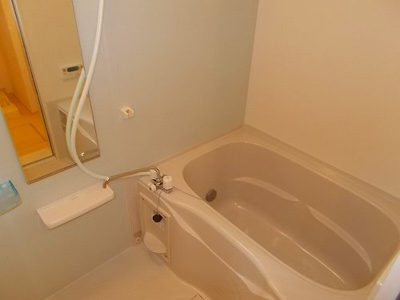 【浴室】 | ラフレシールあぼしＢ | きれいなお風呂です