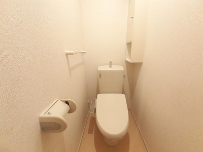 【トイレ】 | ハピネスⅡ | コンパクトで使いやすいトイレです