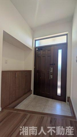 藤沢市大鋸３丁目７－３０戸建ての玄関|落ち着いた玄関です