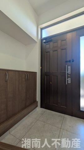 藤沢市大鋸３丁目７－３０戸建ての玄関|シンプルで使いやすい玄関です