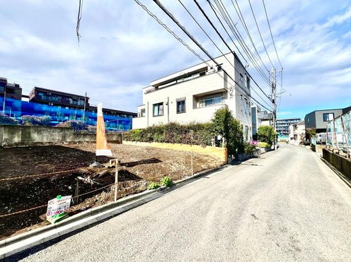 ＜LIBERi リーベリー＞練馬区桜台3丁目　土地46坪×建築条件なし　生活快適エリアの前面道路含む現地写真