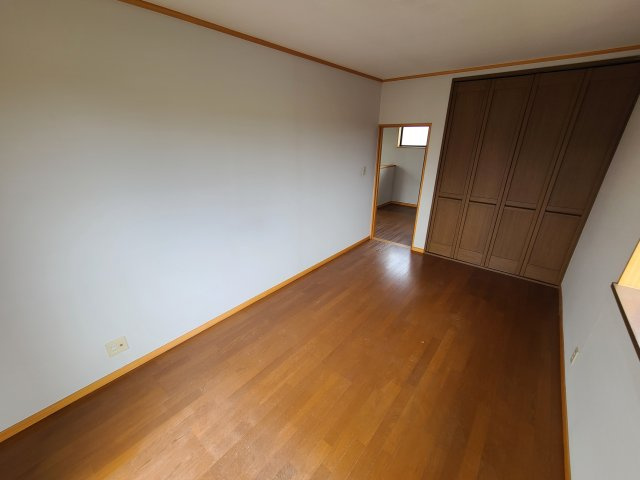 長生村七井土1966中古戸建の洋室