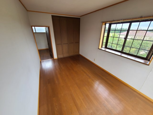 長生村七井土1966中古戸建の洋室