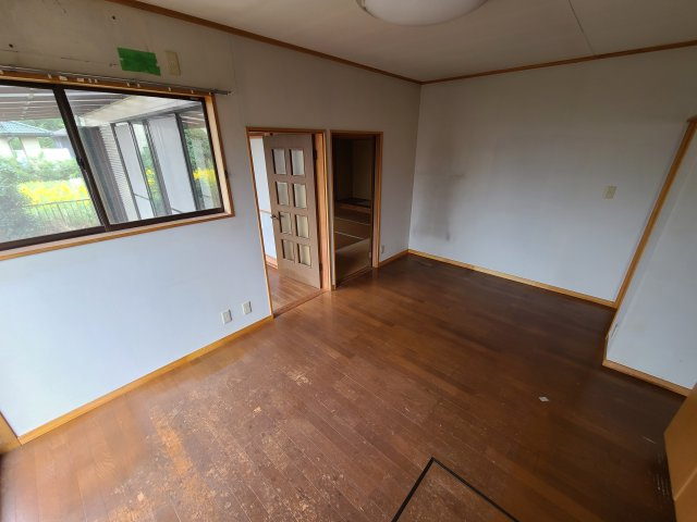 長生村七井土1966中古戸建の洋室