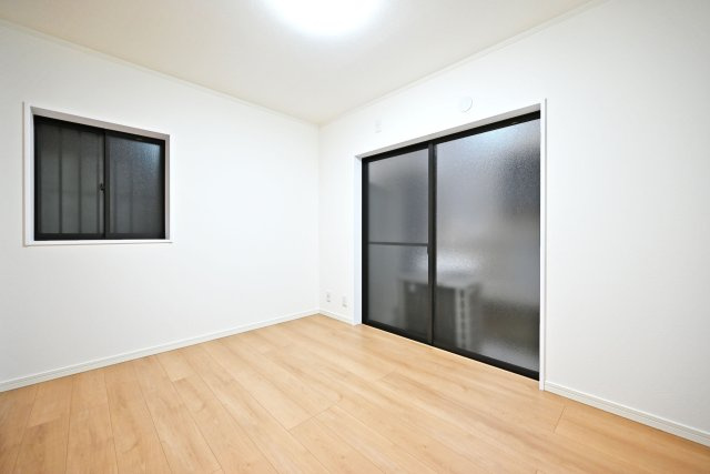 尼崎市食満5丁目中古戸建│4LDK+駐車1台可の洋室|-洋室6帖(1F)-