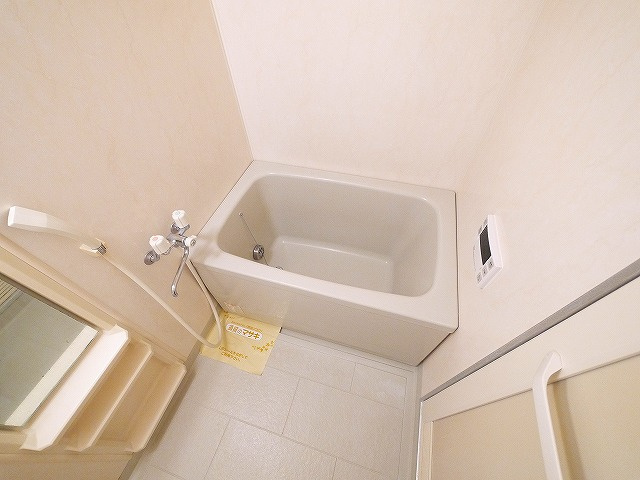 グラン　ヴィクトワールの浴室|コンパクトで使いやすいお風呂です
