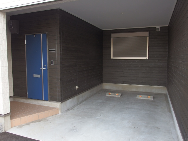 エンテリメッサの駐車場