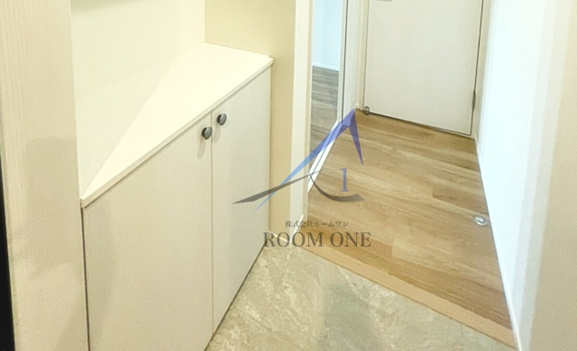 Ｒａｐｐｏｒｔ　Ｈ＆Ｓ　ラポールエイチアンドエスの玄関|玄関です。