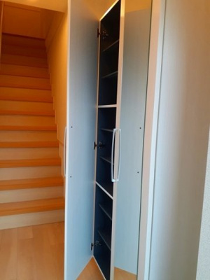 【玄関】 | ヴィラ・チェロⅡ | 毎日通る玄関はこちらです