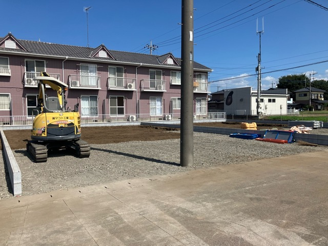 古河市下辺見　新築戸建6-4の駐車場