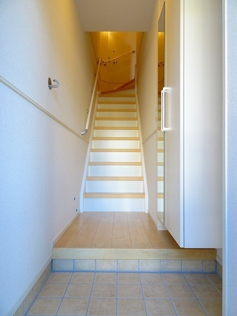 アンジュ東原Ⅰの玄関