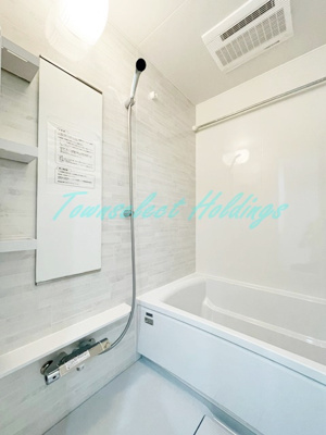 【浴室】 | ケインズ湘南Ⅱ | 清潔感のあるお風呂です♪