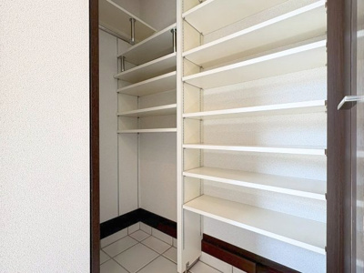 【収納】 | 吹田市千里山西5丁目貸家