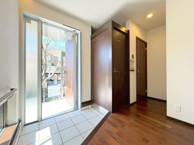 【玄関】 | 吹田市千里山西5丁目貸家