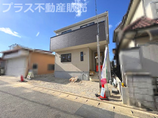【外観】 | 現地写真。プラス不動産販売なら、現場の全ての棟をまとめてご見学頂けます。
