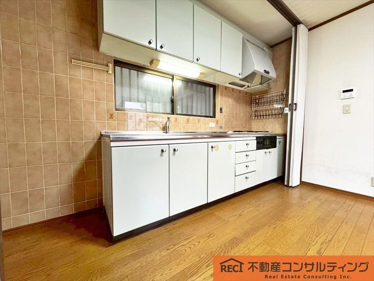 神戸市灘区浜田町1丁目　中古戸建のキッチン