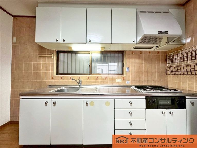 神戸市灘区浜田町1丁目　中古戸建のキッチン