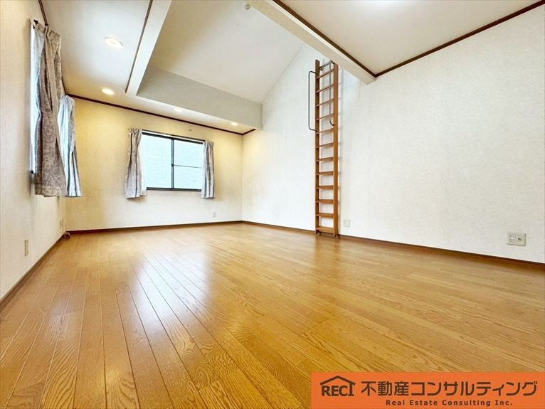 神戸市灘区浜田町1丁目　中古戸建の洋室|成徳小学校・烏帽子中学校