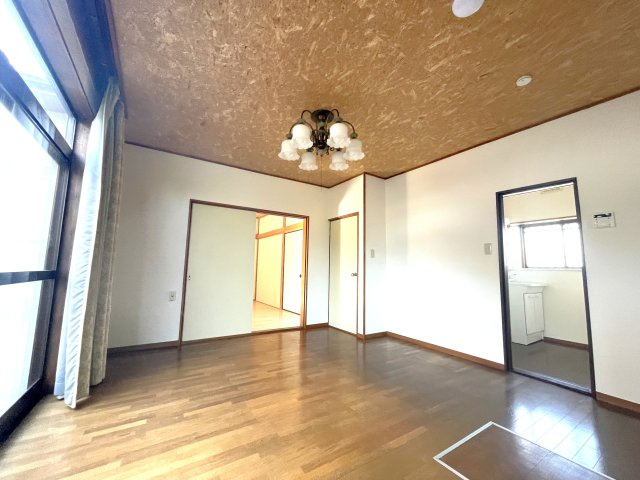 藤下住宅の居間・リビング