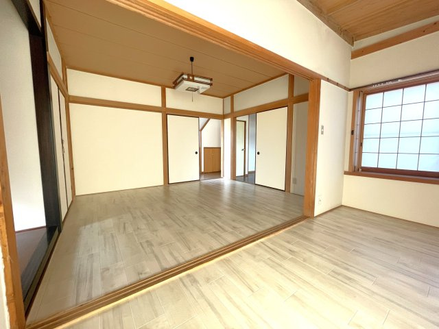 藤下住宅の洋室