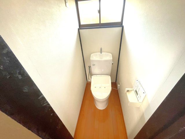 藤下住宅のトイレ|2F