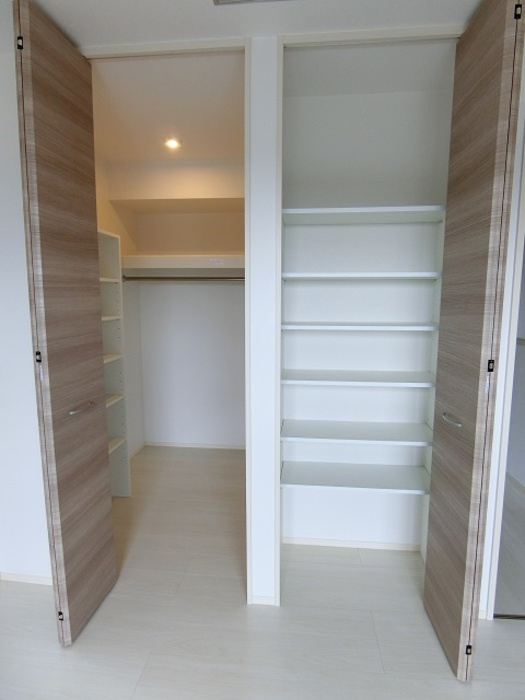 Maisonetteコウリョウ鎌倉山の収納|ウォークインクローゼット