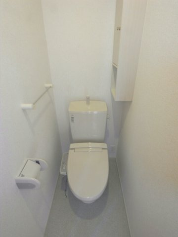 ＮｏｂｌｅＰｅａｃｈ壱番館のトイレ|落ち着いたトイレです