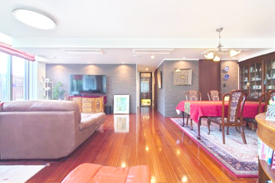 【居間・リビング】 | パークシティ成城Eコート