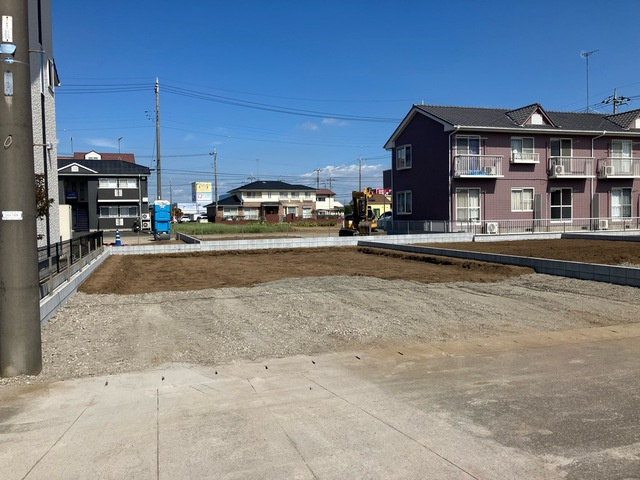 古河市下辺見　新築戸建6-6の駐車場