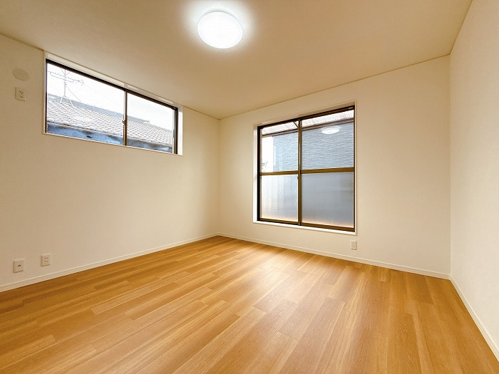 西尾市中畑町の洋室