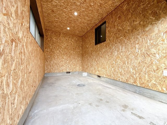 西尾市中畑町の駐車場