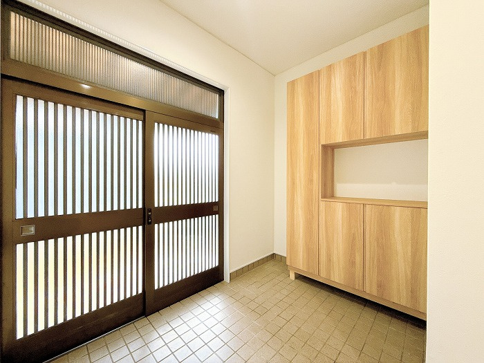 西尾市中畑町の玄関