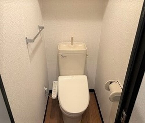 ピュアドームグラシアス大手門のトイレ|温水洗浄便座