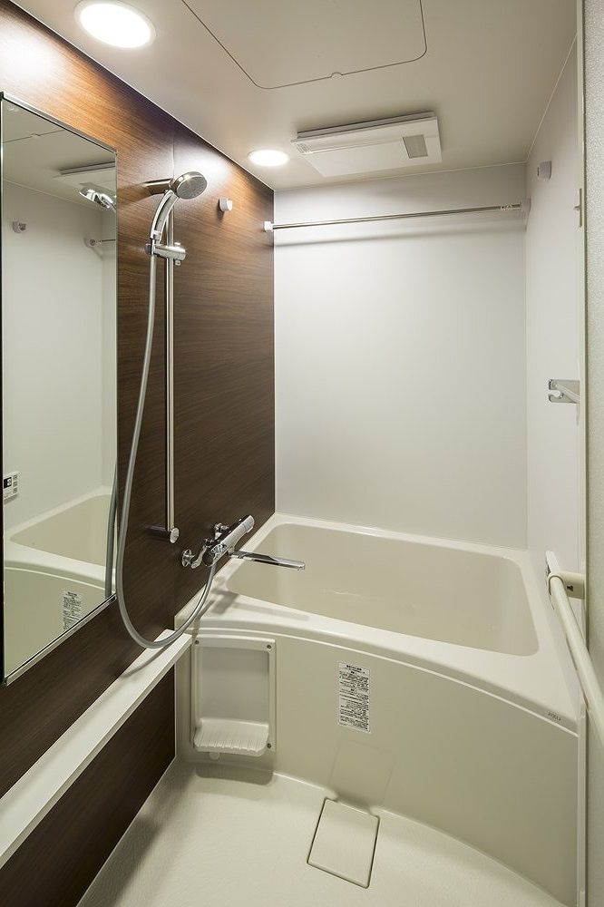 エンクレスト空港通りの浴室|コンパクトで使いやすいお風呂です