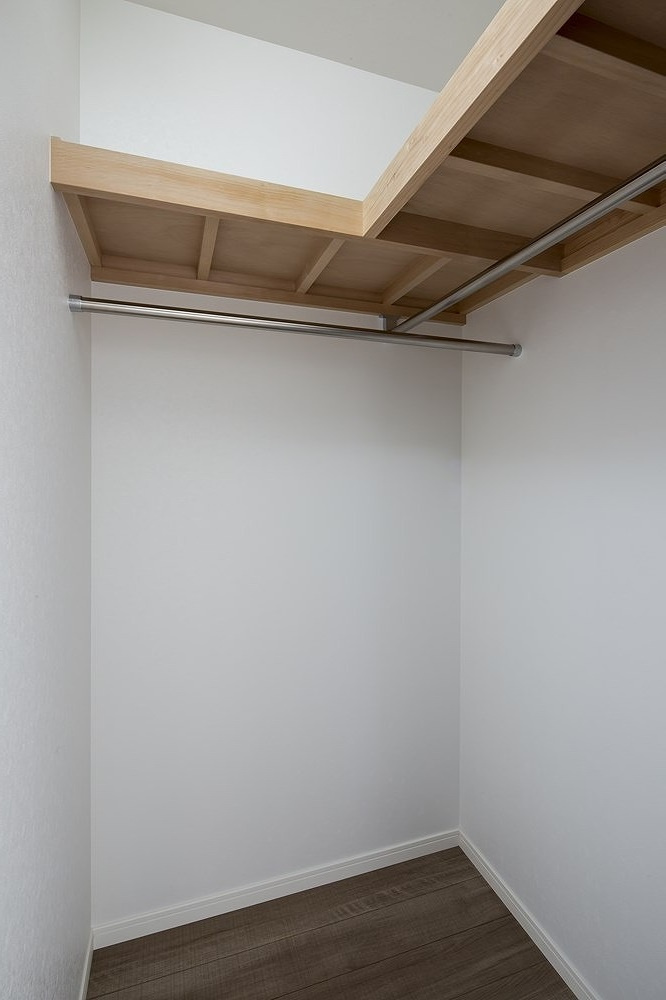 エンクレスト空港通りの収納|大きなものも収納できそうです