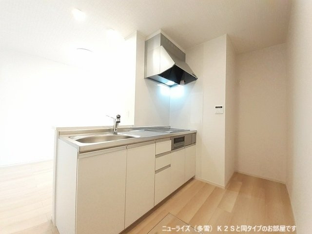 セレッソフローラーリアＤのキッチン