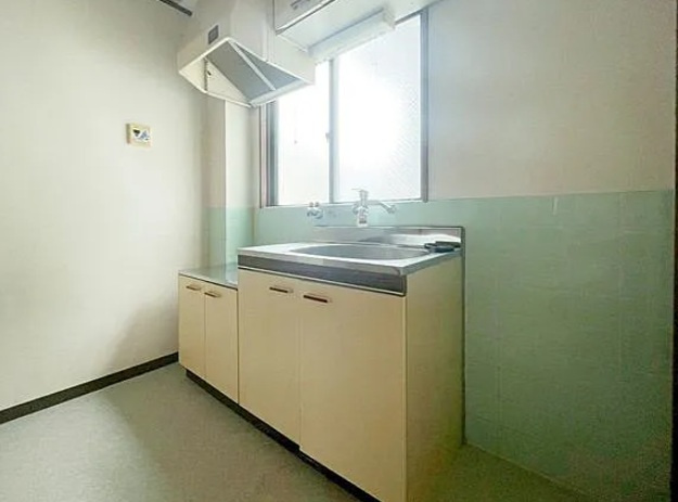 【キッチン】 | ※同施工会社のイメージ写真※