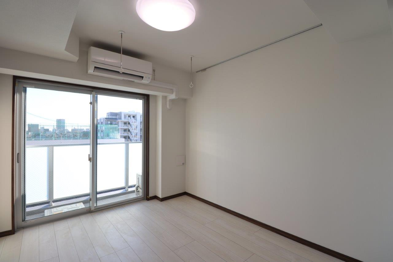 GENOVIA京成立石Ⅲskygardenの居間・リビング