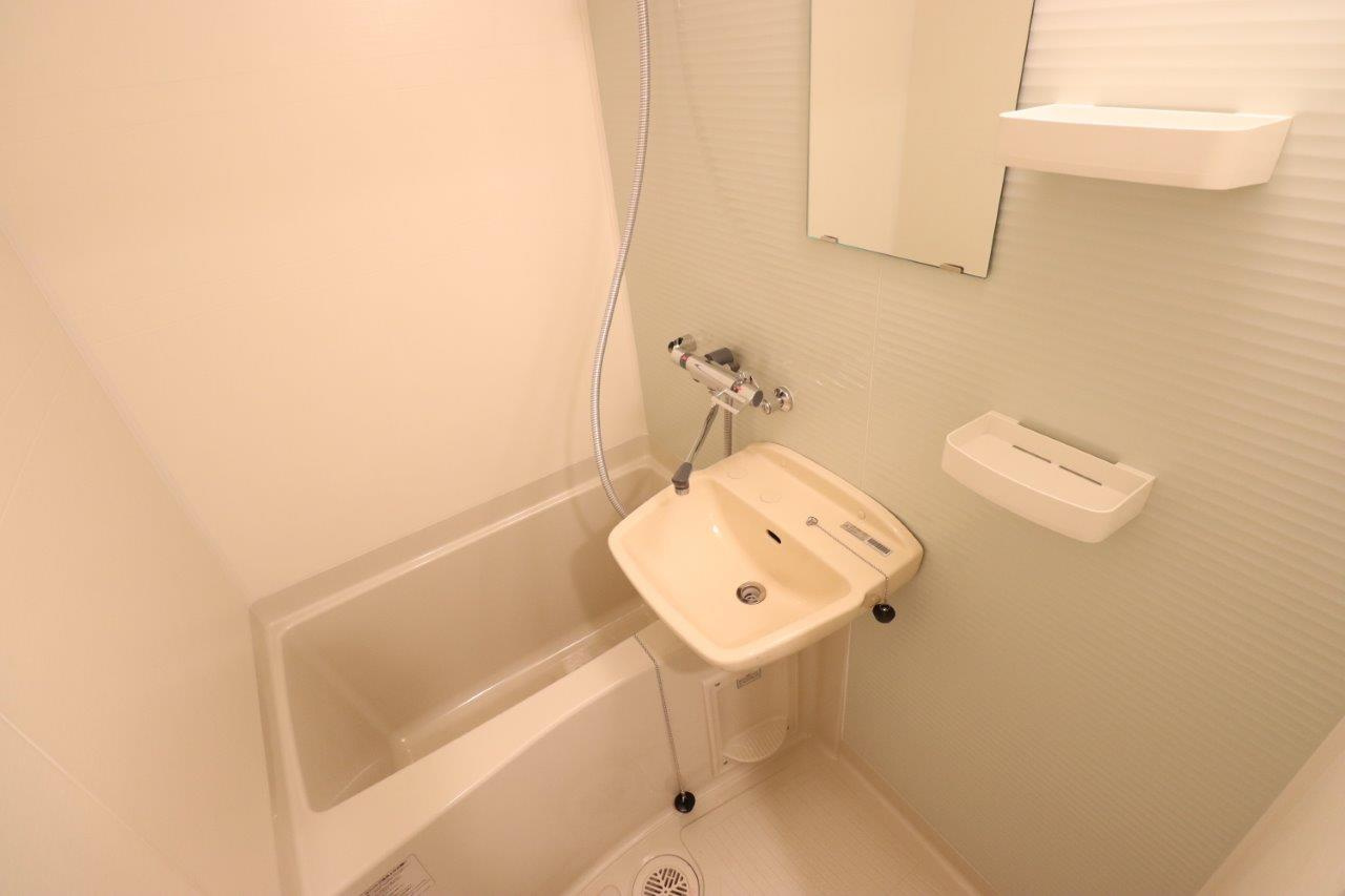 GENOVIA京成立石Ⅲskygardenの浴室