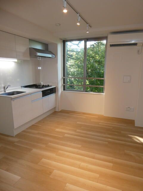 ＳＯＵ三軒茶屋Ⅱの内装|■室内洗濯機置き場