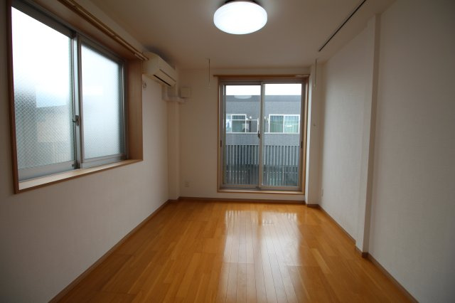 ラジアル大成の居間・リビング