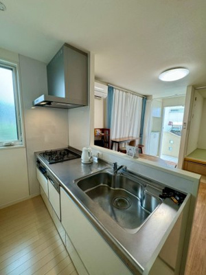 【キッチン】 | 中古一戸建　倉敷市日吉町　1DK　平屋建 | キッチンは対面式のシステムキッチン