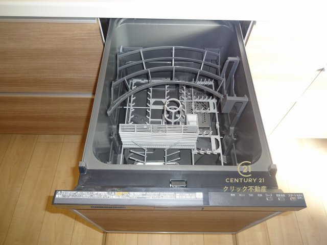 ブルーミングガーデン  水戸市堀町　３期　限定1棟！のキッチン|食事の後片付けもラクラクの食洗機つき♪水道代の節約になり、気になる手荒れも防げそう！