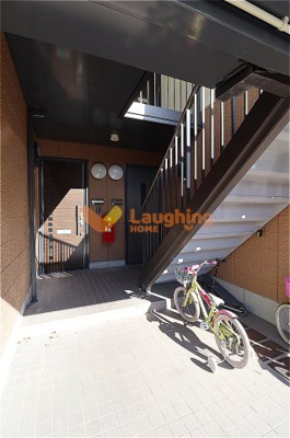 【エントランス】 | コンフォート山川 | エントランスです