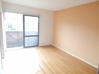 【内装】 | コンフォート山川 | 明るい室内です