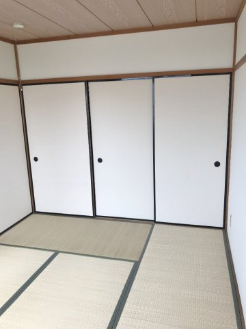 アベニュー片貝の和室