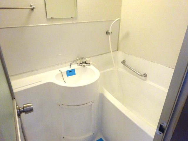 メゾン松月の浴室