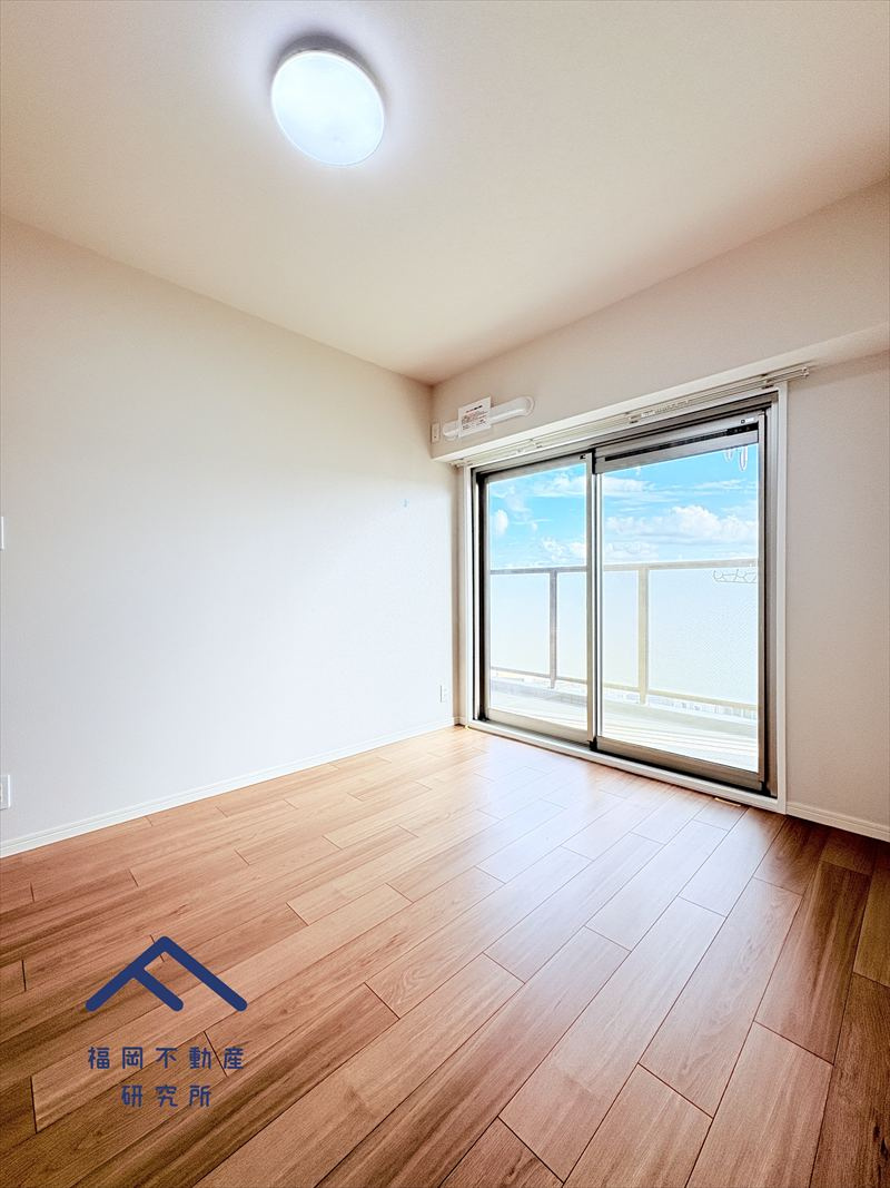 ローレルハイツ南福岡三号棟の洋室